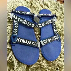 American Eagle Blue Tribal Print Sandals Size 11